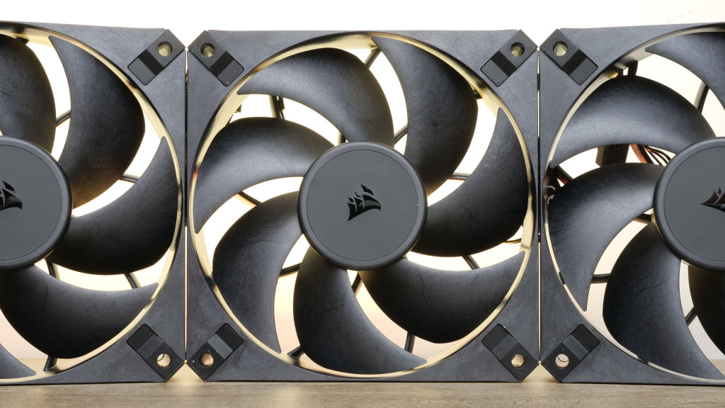 corsair rs120 max demo