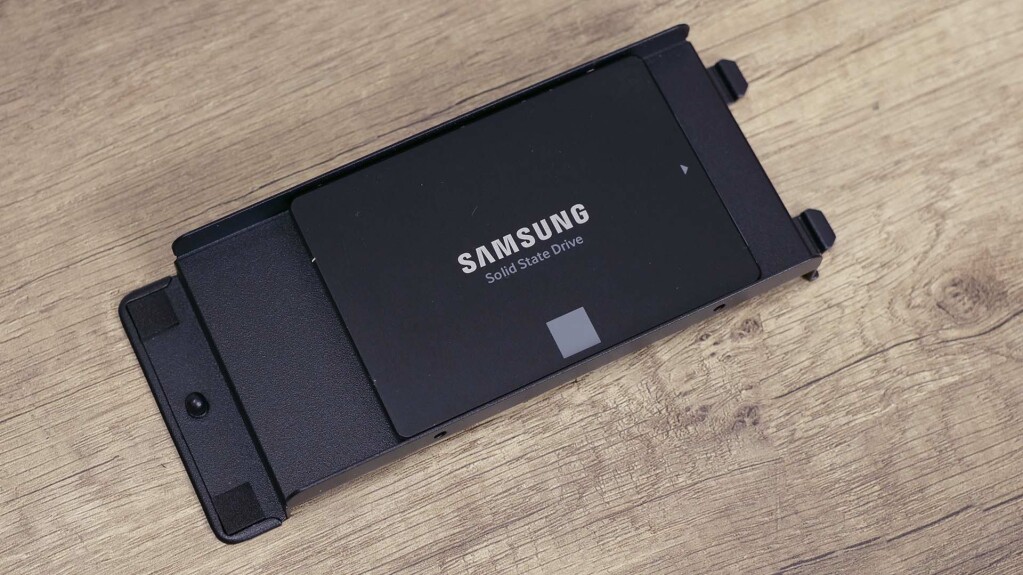 fractal mood ssd 2.5 01