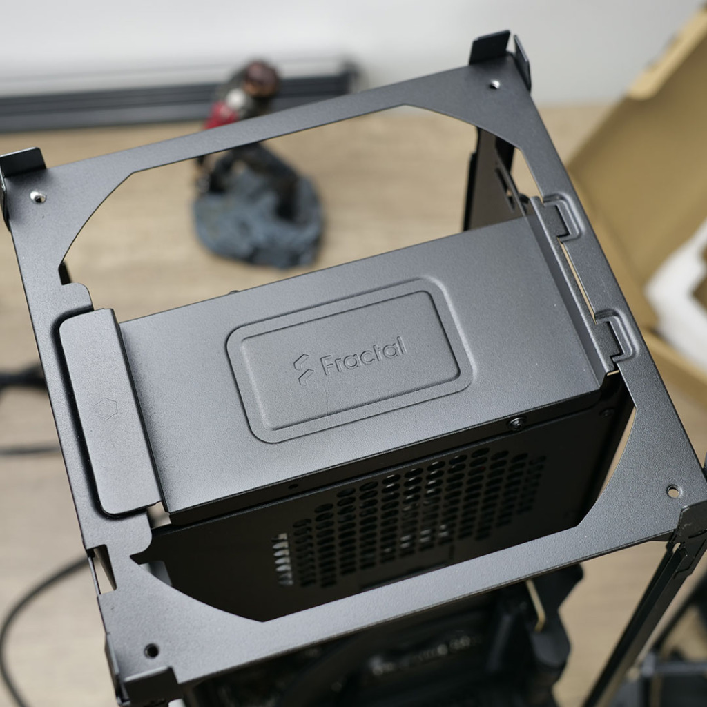 fractal mood ssd 2.5 fan 02