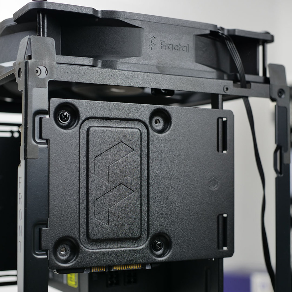 fractal mood ssd 2.5 side 02
