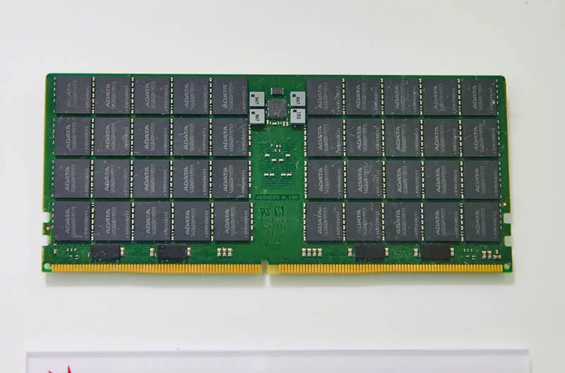JEDEC annonce les nouvelles normes mémoire DDR5 MRDIMM et LPDDR6 CAMM, des vitesses allant jusqu'à 14,4 GT/s 3 ADATA 8400 MRDIMM DDR5 Memory