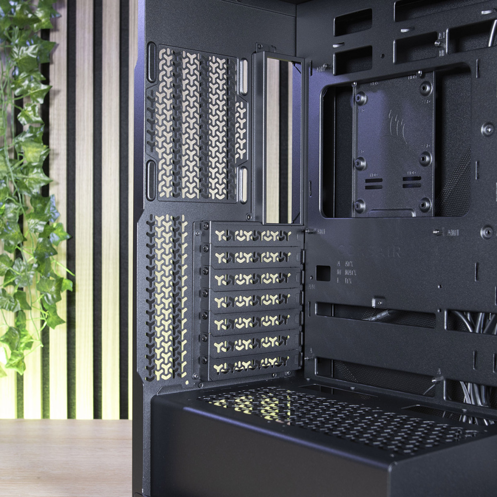 CORSAIR 3500X ARGB intérieur gauche 1