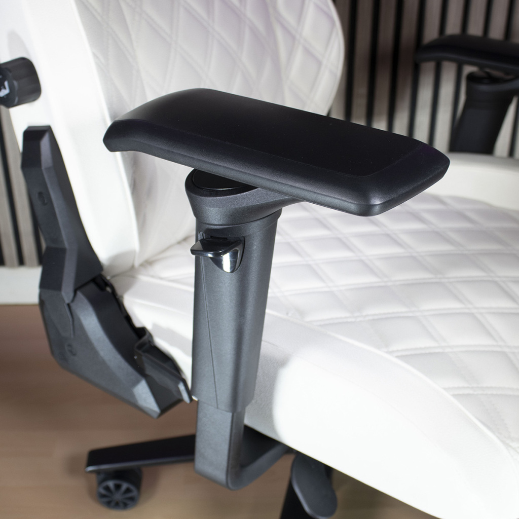 CORSAIR TC500 Luxe hauteur accoudoir 2