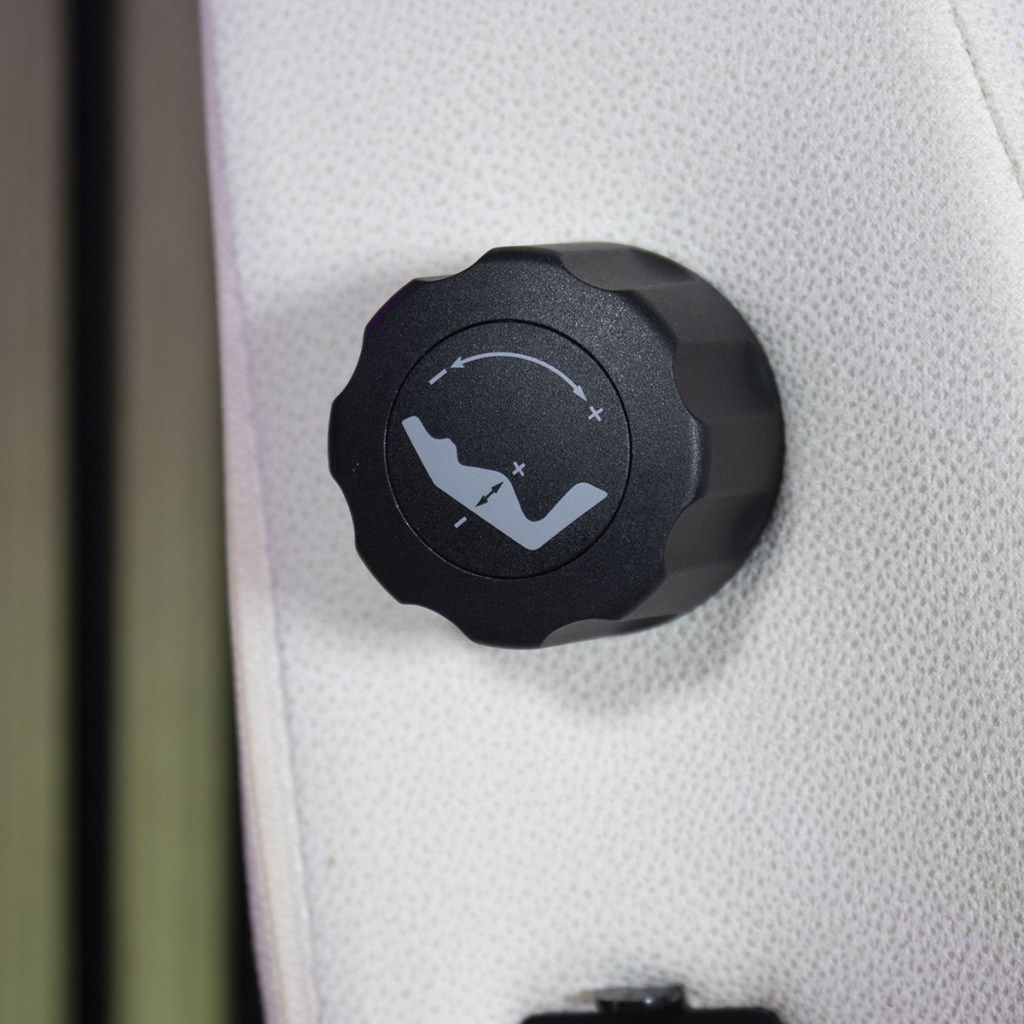 CORSAIR TC500 Luxe molette dossier 2