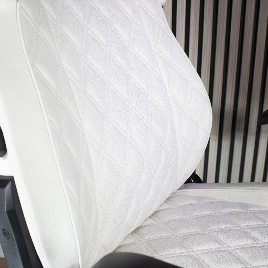 CORSAIR TC500 Luxe reglage hauteur lombaire 1