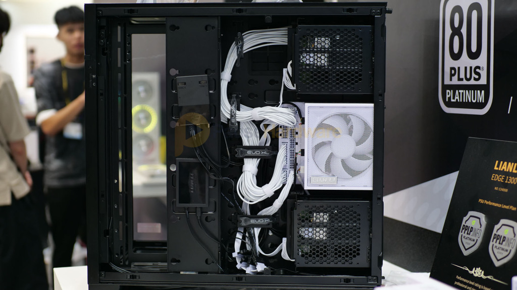 Lian Li EDGE : une alimentation en forme de L pour boîtiers à double chambre 5 lian li edge psu demo