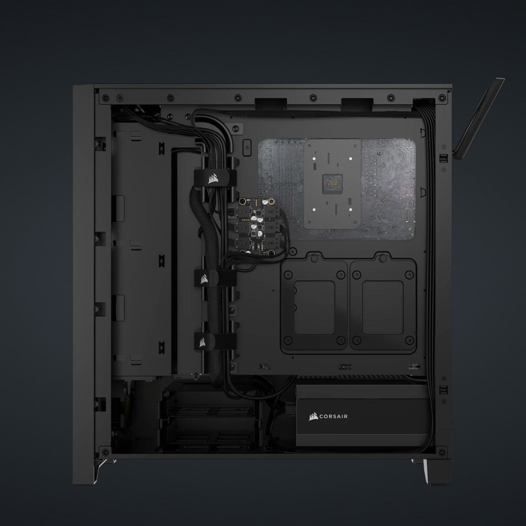 CORSAIR lance les PC de jeu VENGEANCE a7400 : un combo explosif Ryzen série 9000 et RTX série 40 4 CORSAIR VENGEANCE a7400 interne droit