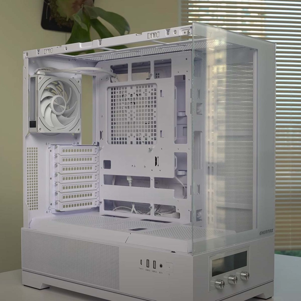 ENERMAX Pano D58 : un boîtier ATX aquarium avec panneau de commande en façade 2 ENERMAX Pano D58 global