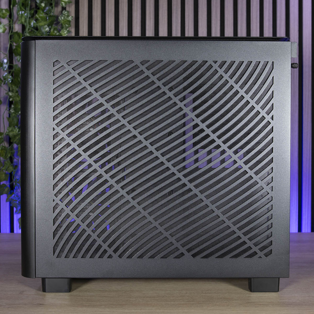 MONTECH KING 95 PRO côté droit