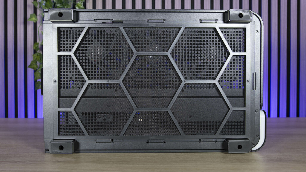 MONTECH KING 95 PRO paroi inférieure filtre amovible