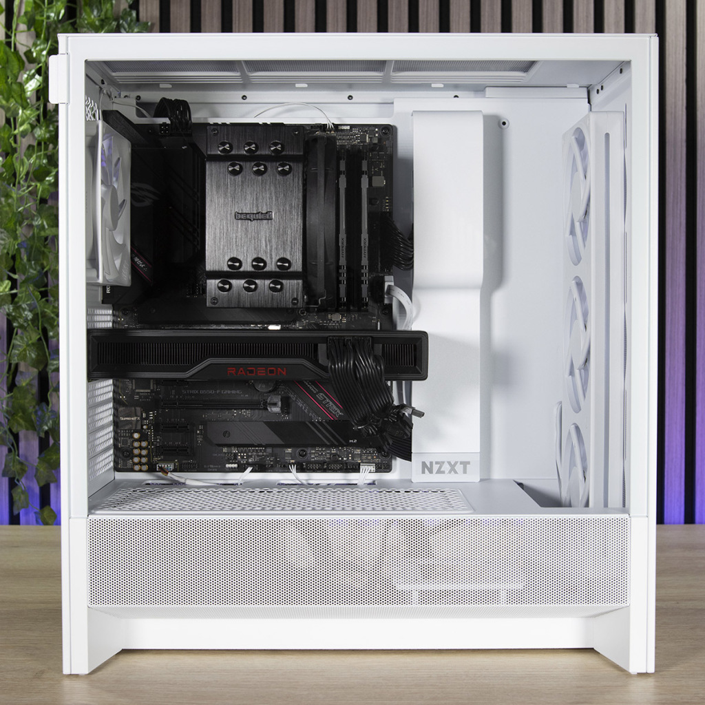 NZXT H5 Flow RGB montage avant avec paroi