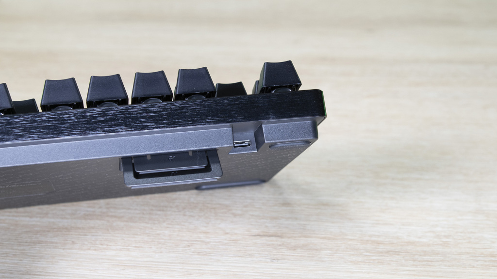 RAZER Hunstman V3 Pro TKL connecteur USB C