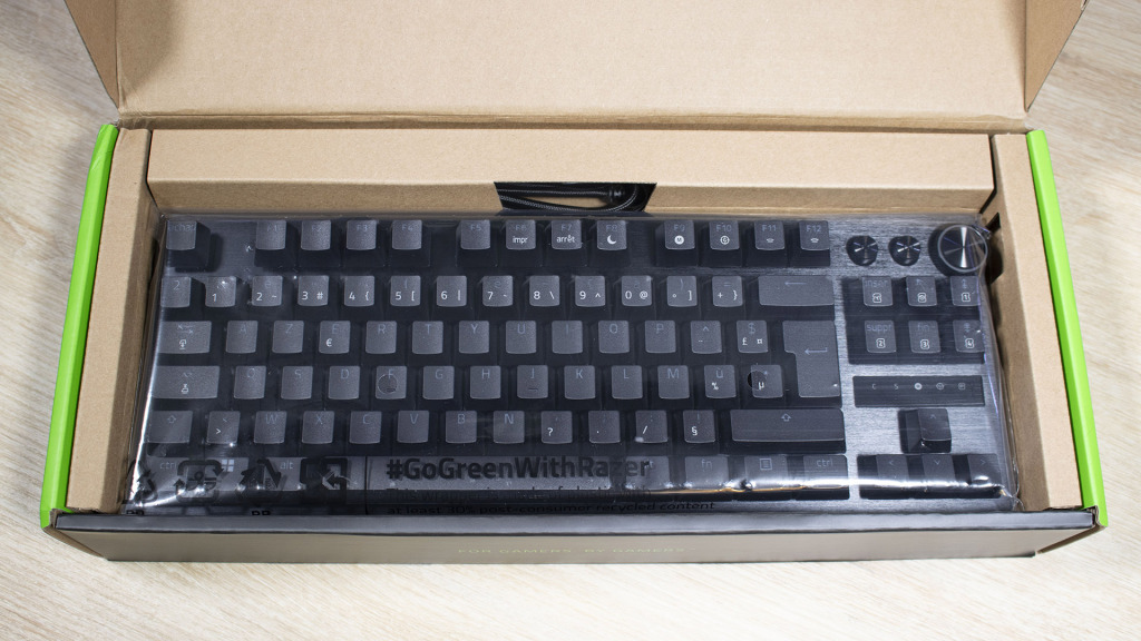 RAZER Huntsman V3 Pro TKL déballage