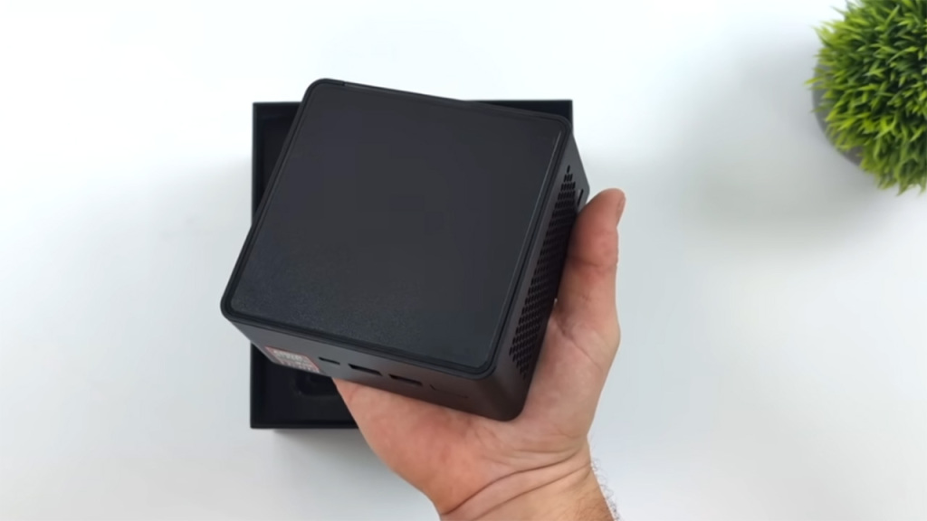 AMD Ryzen AI HX 370 : Le nouveau standard des Mini-PC pour le gaming ? 4 SOUYO S9 RYZEN AI 300 MINI PC
