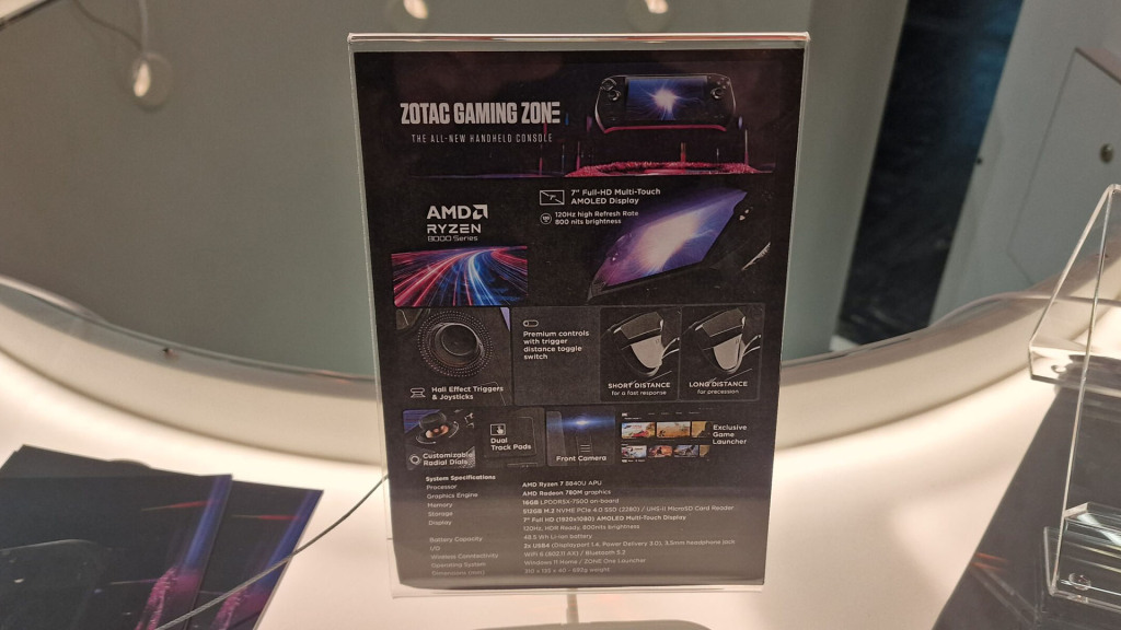 La ZOTAC ZONE : Un nouvel acteur sur le marché des consoles portables 3 zotac zone at gamescom specs