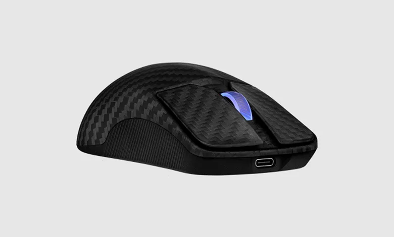 ASUS ROG annonce la souris ROG Harpe Ace Extreme 4 ASUS ROG HARPE ACE EXTREME côté 1