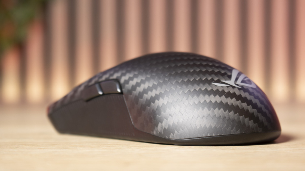 ASUS ROG HARPE ACE EXTREMEcoque inférieure 3