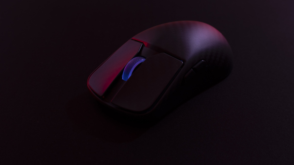 ASUS ROG HARPE ACE EXTREMEéclairage molette 3