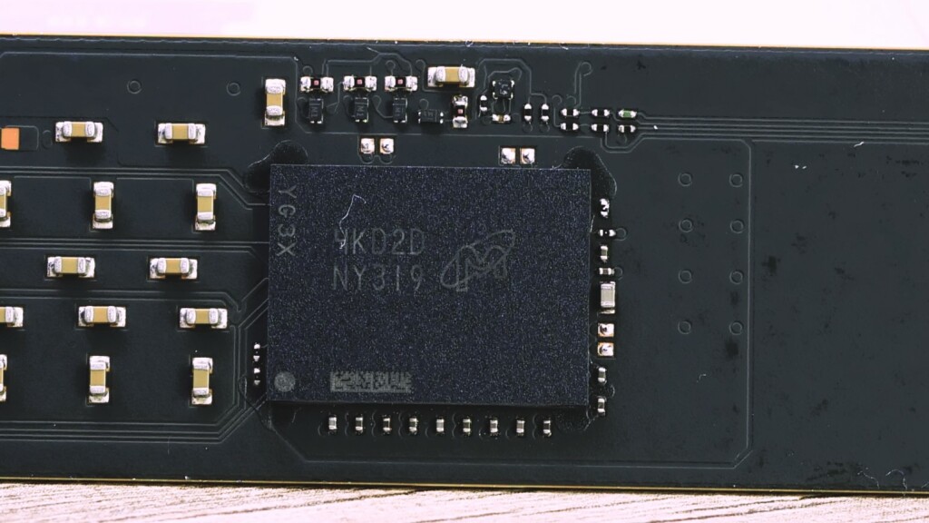 Crucial P310 nand micron 232 qlc