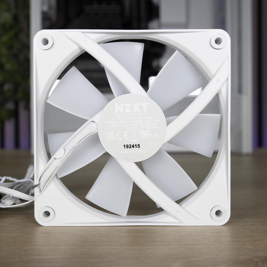 F120 RGB CORE arrière