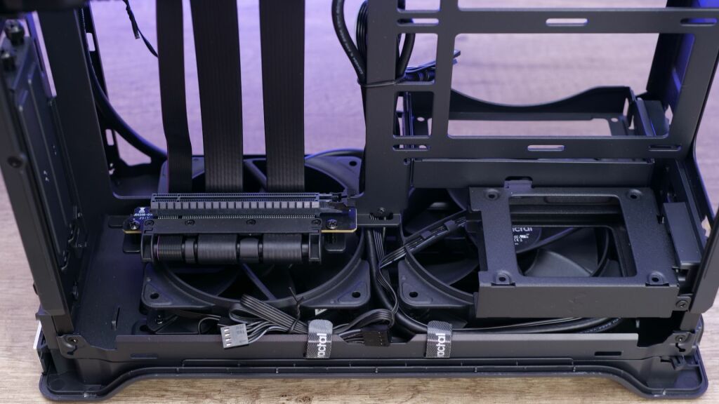 Fractal Design Era 2 Int 07