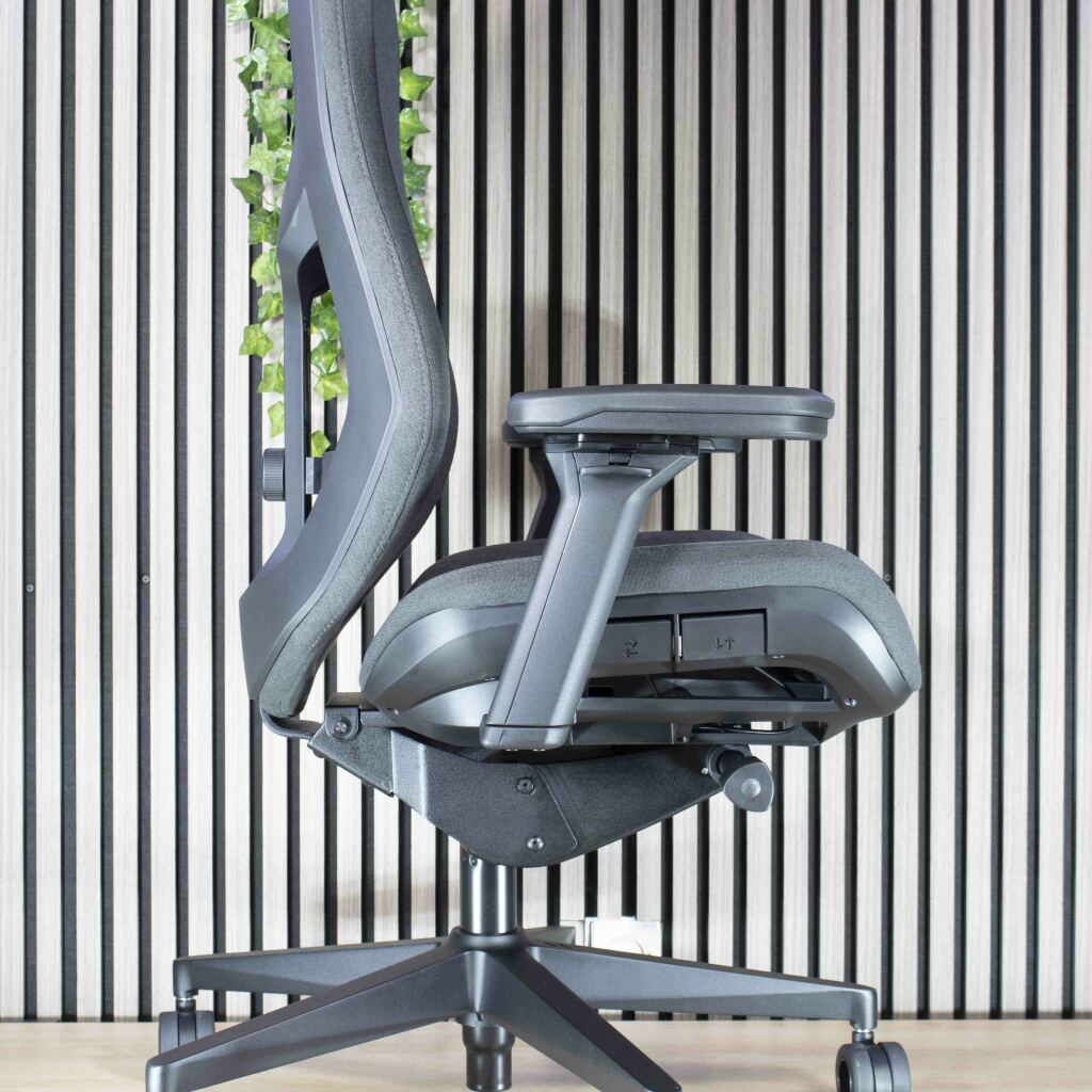 Fractal Design Refine profondeur 1