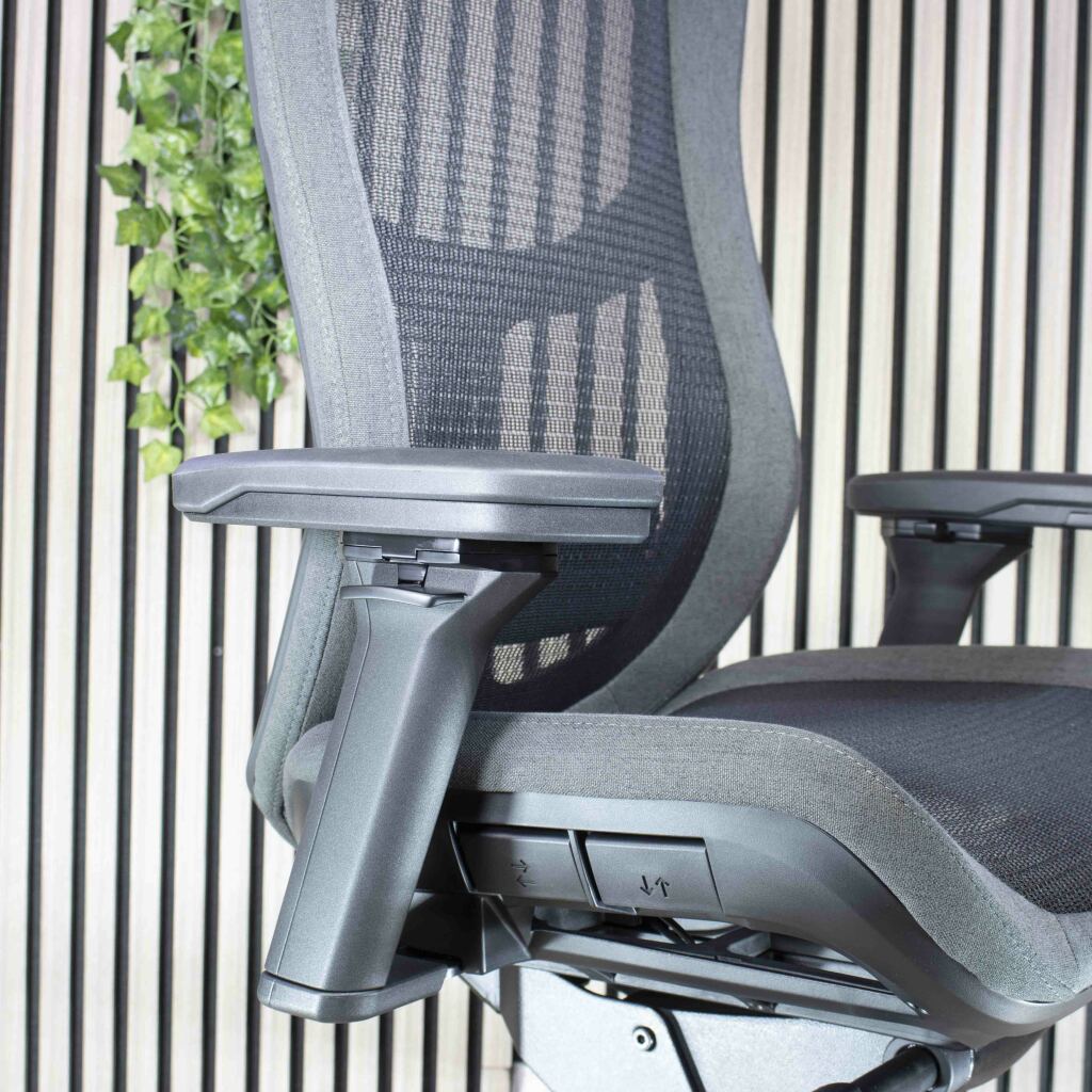 Fractal Design Refine réglage profondeur 1
