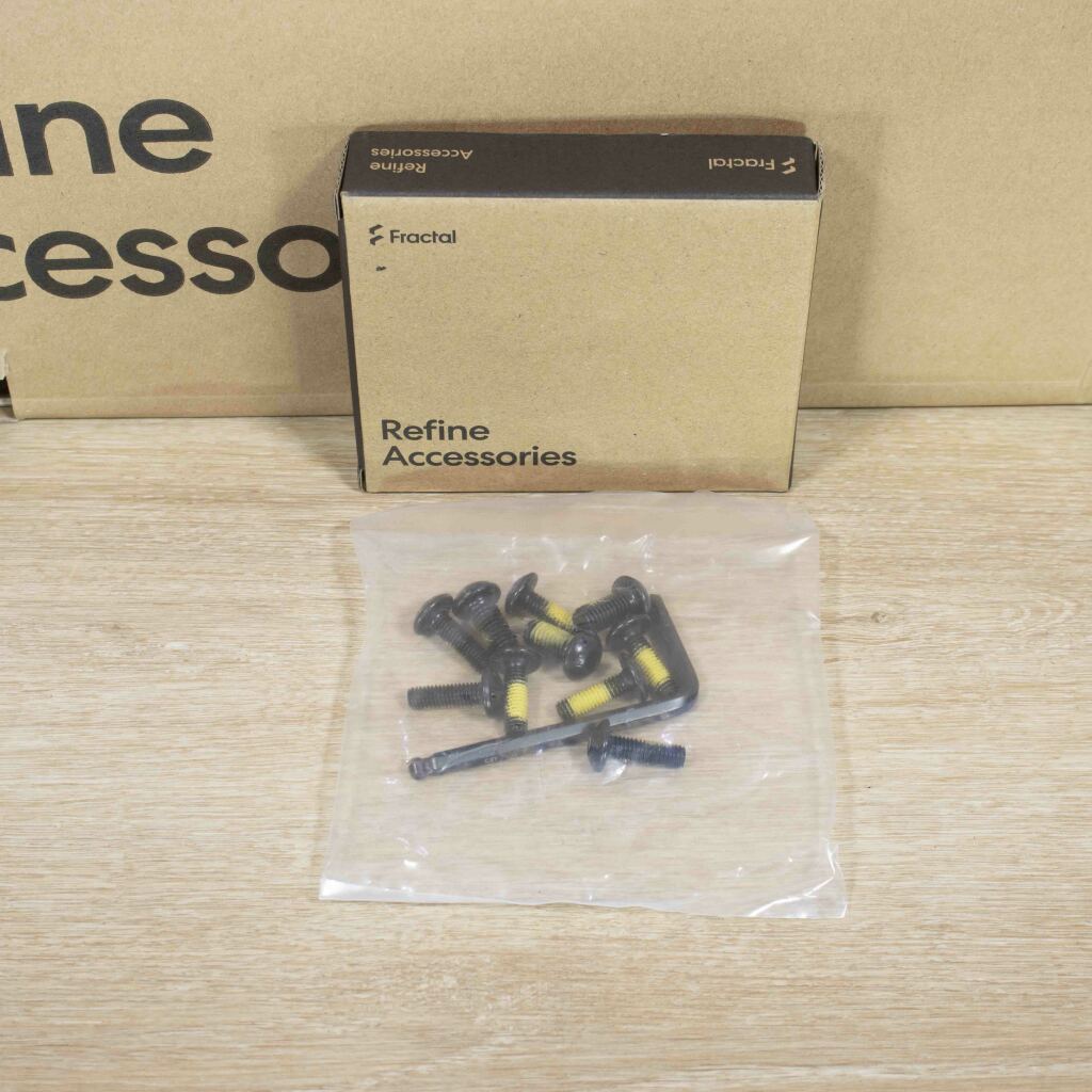 Fractal Design Refine vis