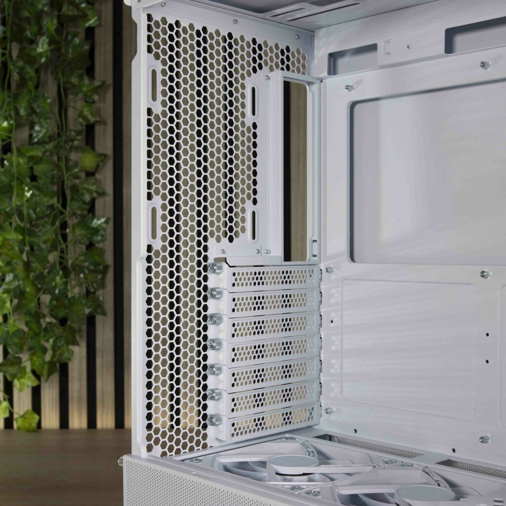 Lian Li Lancool 207 intérieur arrière