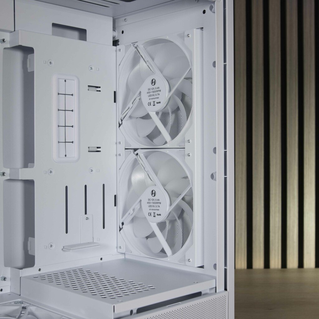 Lian Li Lancool 207 intérieur avant