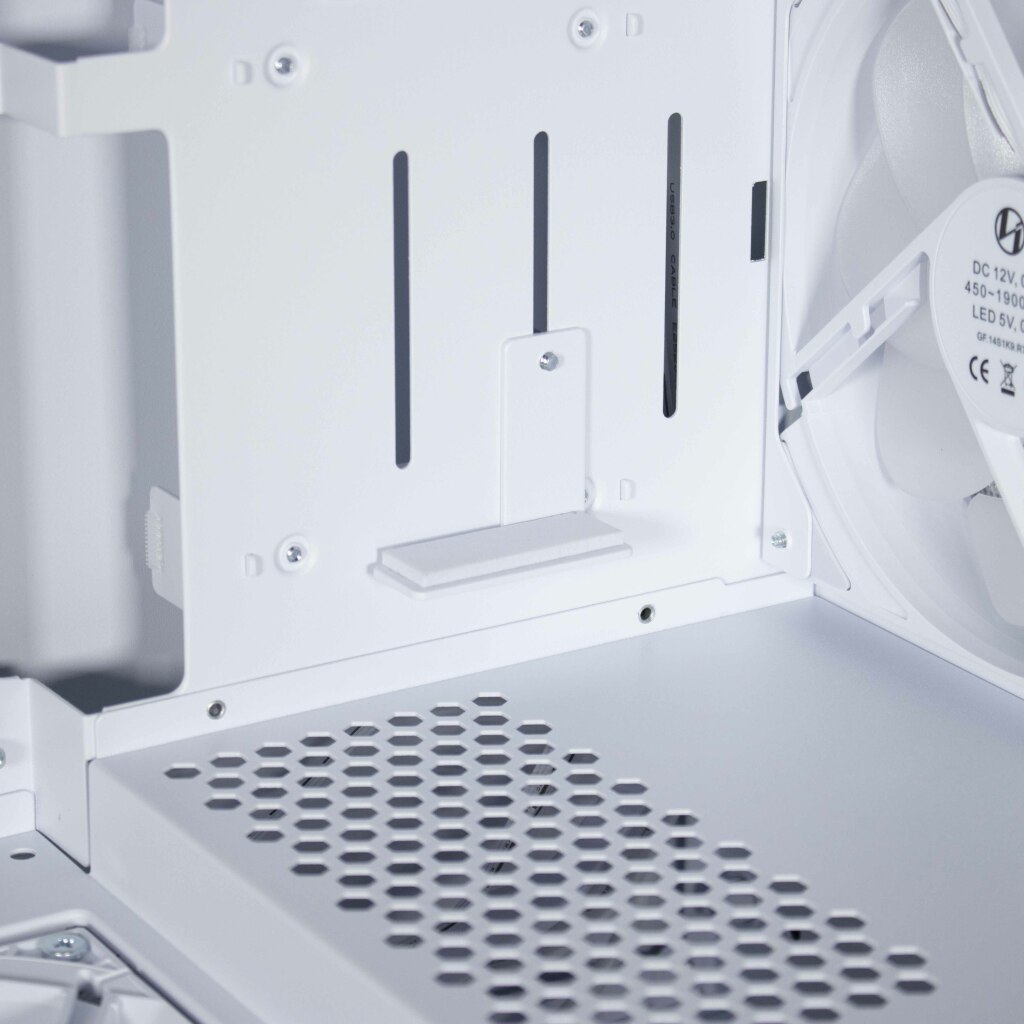 Lian Li Lancool 207 support GPU 2