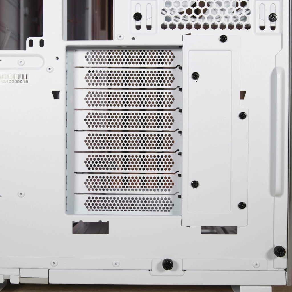 be quiet! Light Base 900 FX GPU vertical 1