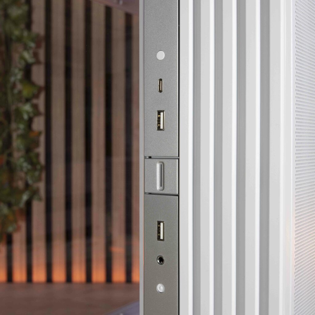 be quiet! Light Base 900 FX panneau boutons ES