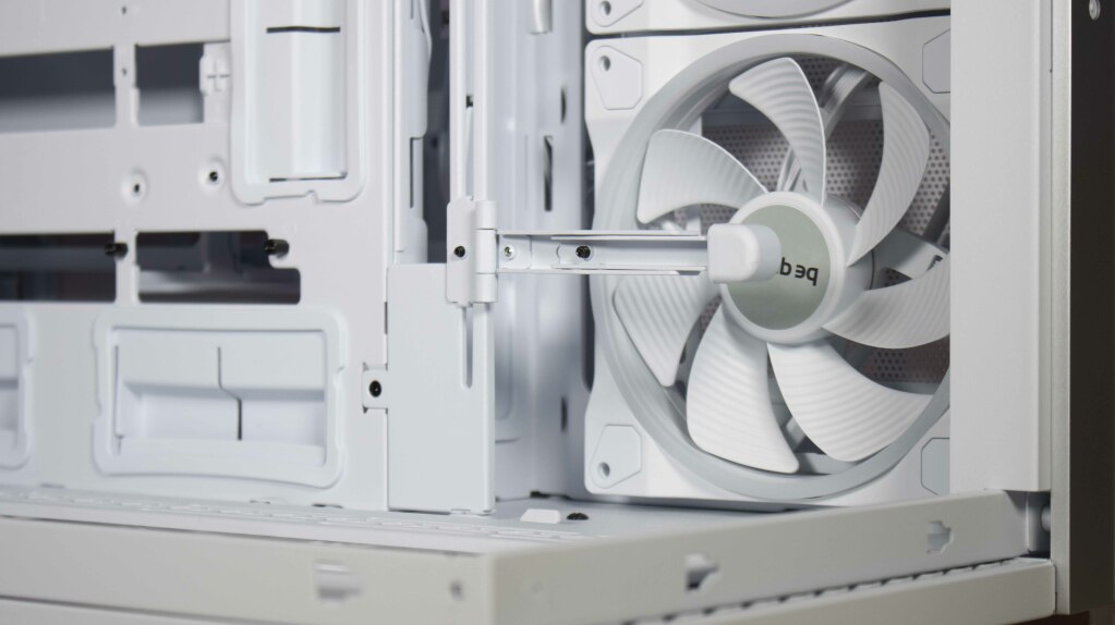 be quiet! Light Base 900 FX support GPU 1