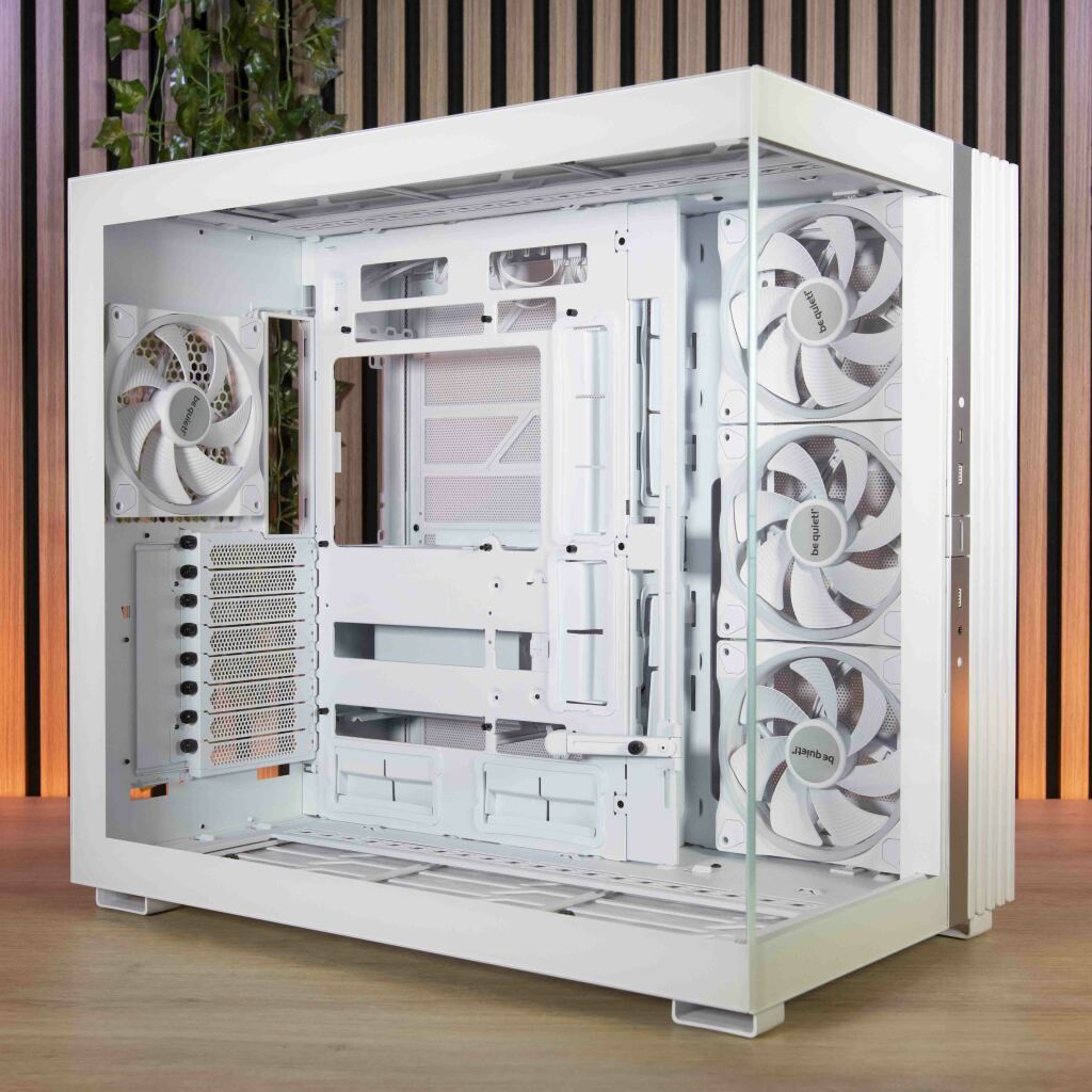 be quiet! Light Base 900 FX trois quarts avant