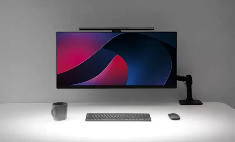 À la Découverte de la BenQ ScreenBar Pro : Un Eclairage de Bureau Innovant 1 benq screenbar pro test
