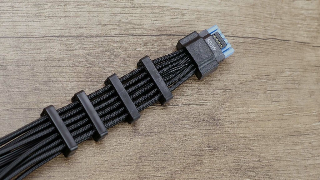 cables Lian li Edge 850 12V 2×6