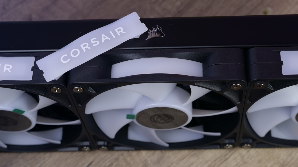 icue link titan 360 rx rgb RX120 RGB 01