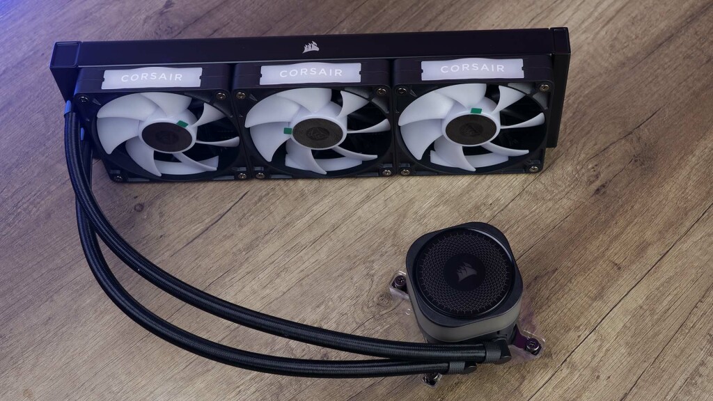 icue link titan 360 rx rgb trois rx120 RGB