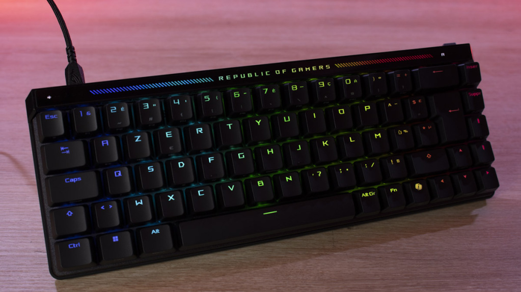 ASUS ROG Falchion ACE HFX RGB 1