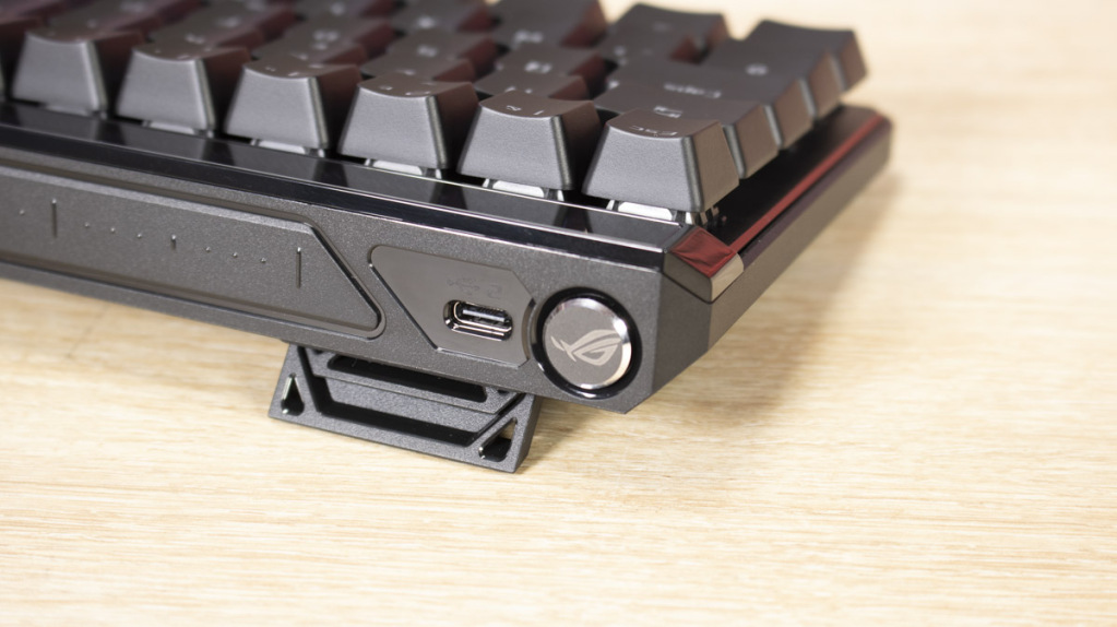 ASUS ROG Falchion ACE HFX arrière gauche