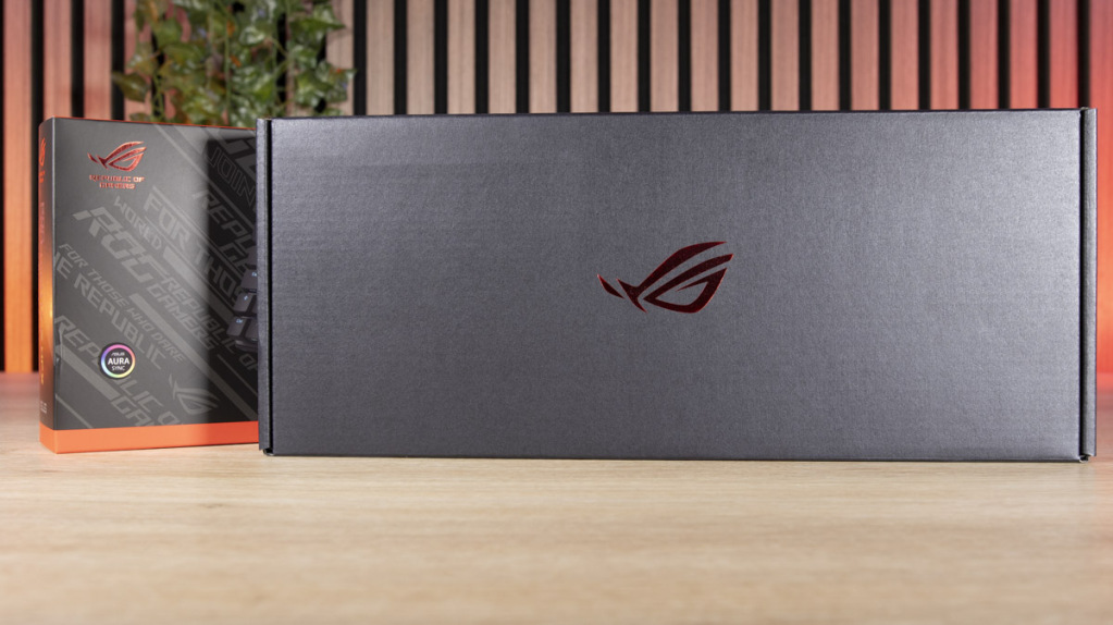 ASUS ROG Falchion ACE HFX déballage carton secondaire