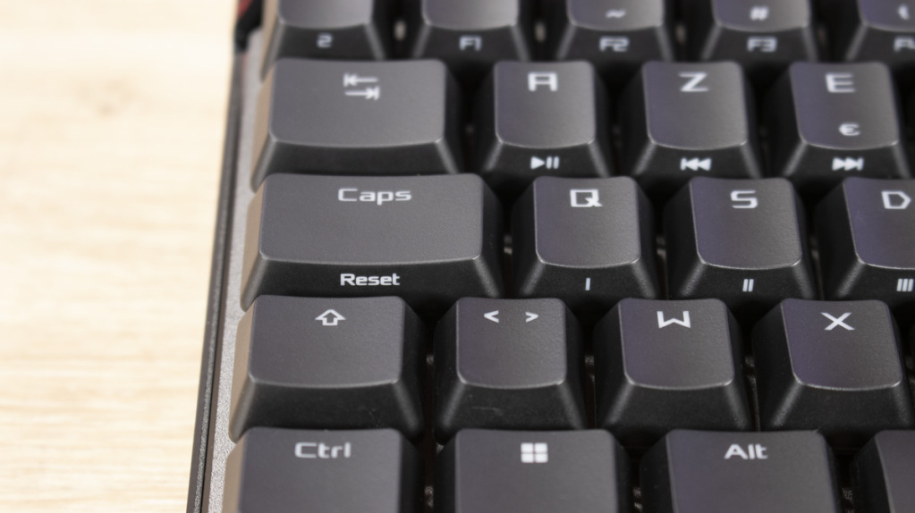 ASUS ROG Falchion ACE HFX fonctions supplémentaires 5