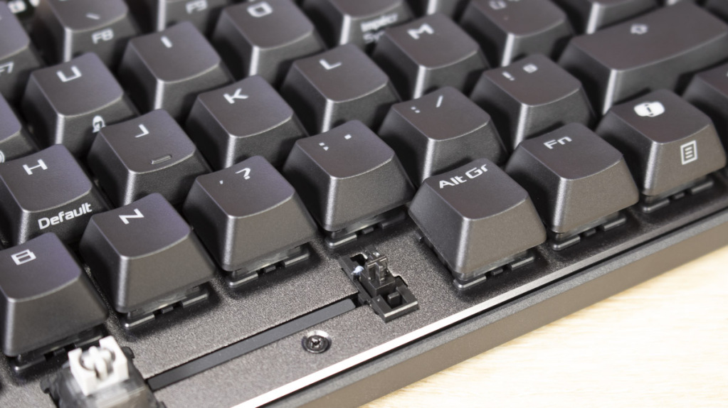 ASUS ROG Falchion ACE HFX stabilisateurs