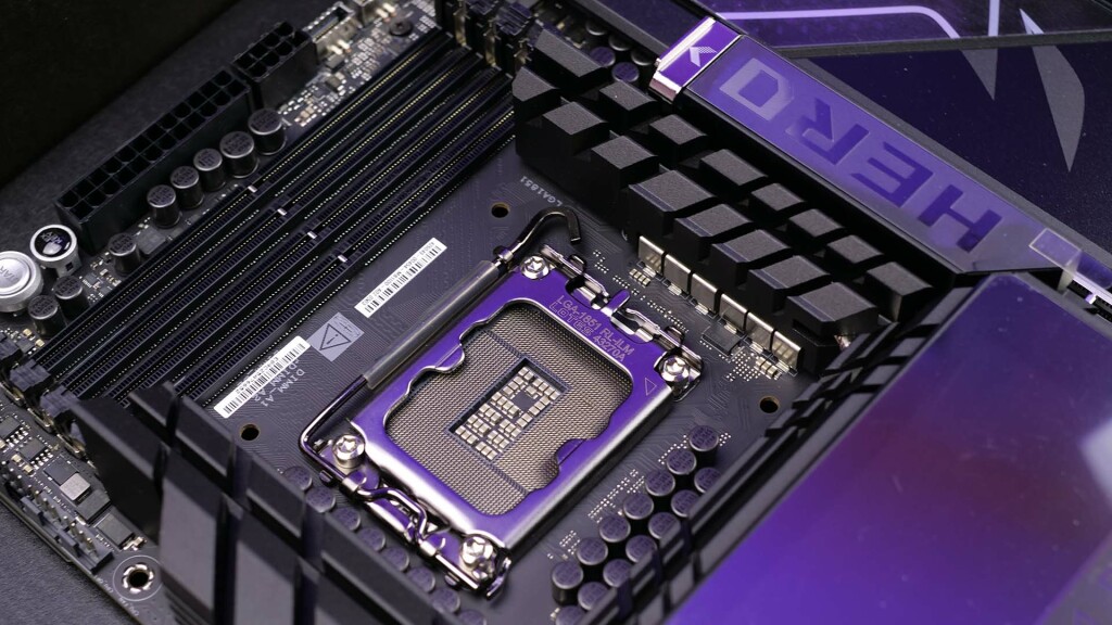 Compatibilité des refroidisseurs Cooler Master avec Intel Core Ultra 200S LGA 1851 2 Asus Rog Maximus Z890 Hero RL ILM