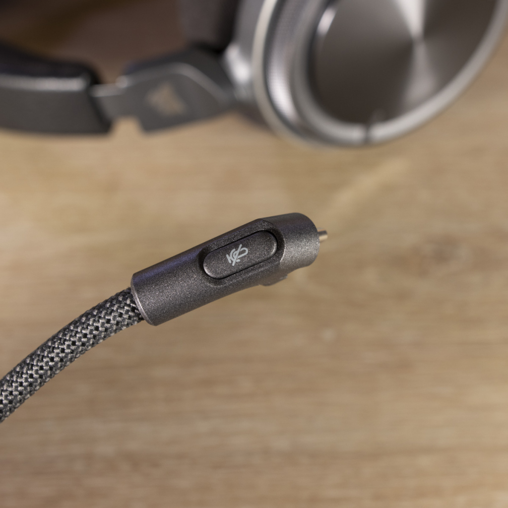 CORSAIR VIRTUOSO MAX bouton micro