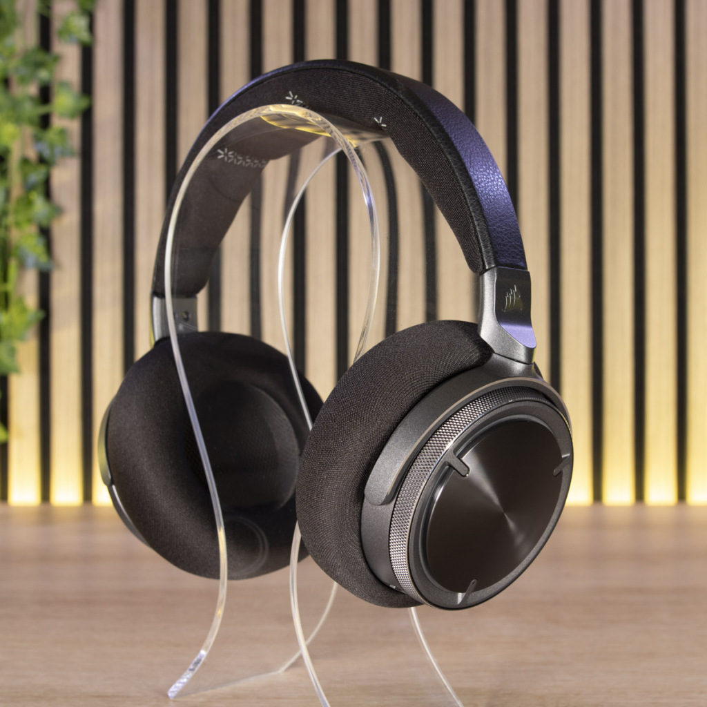 CORSAIR VIRTUOSO MAX trois quarts