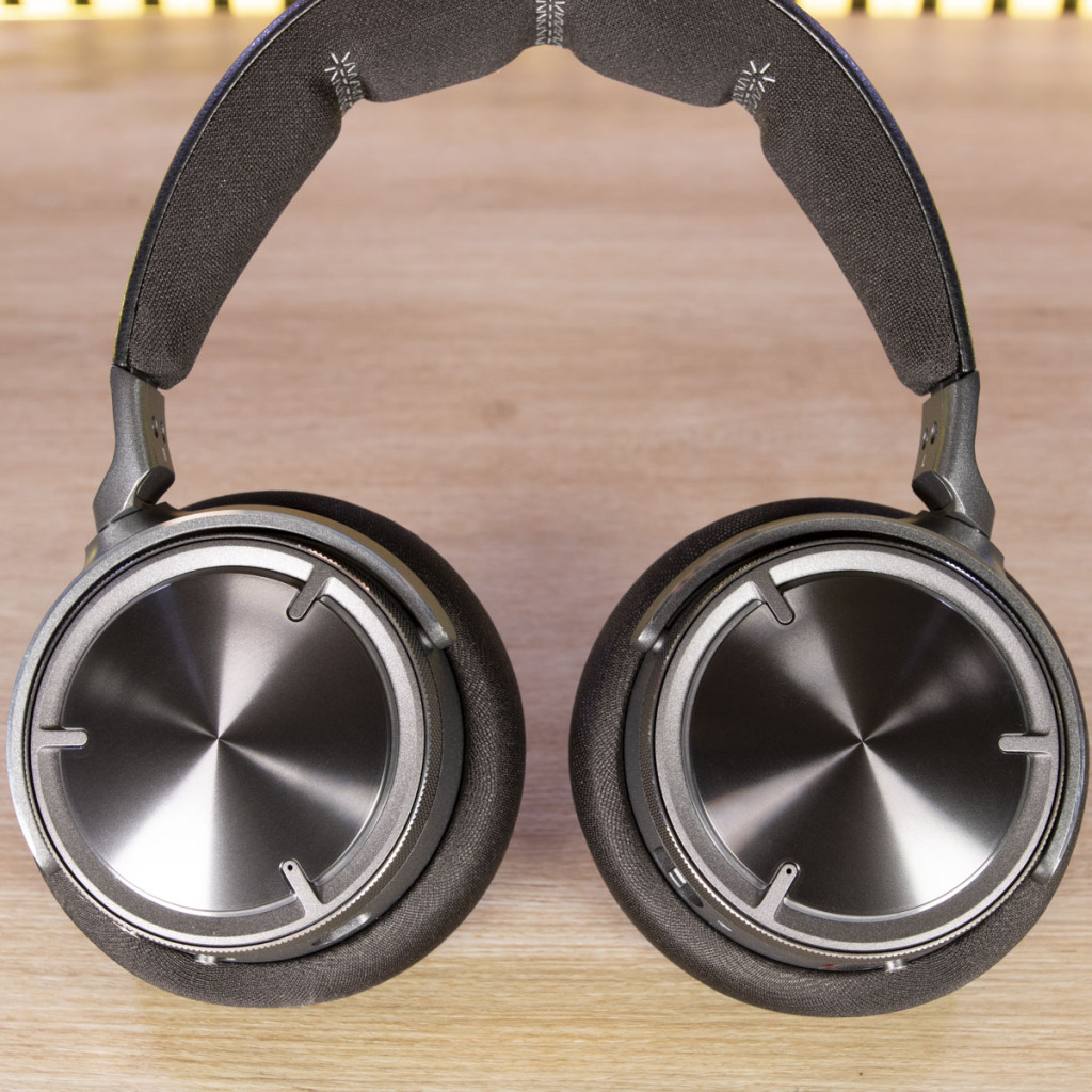 CORSAIR VIRTUOSO MAX vue 3
