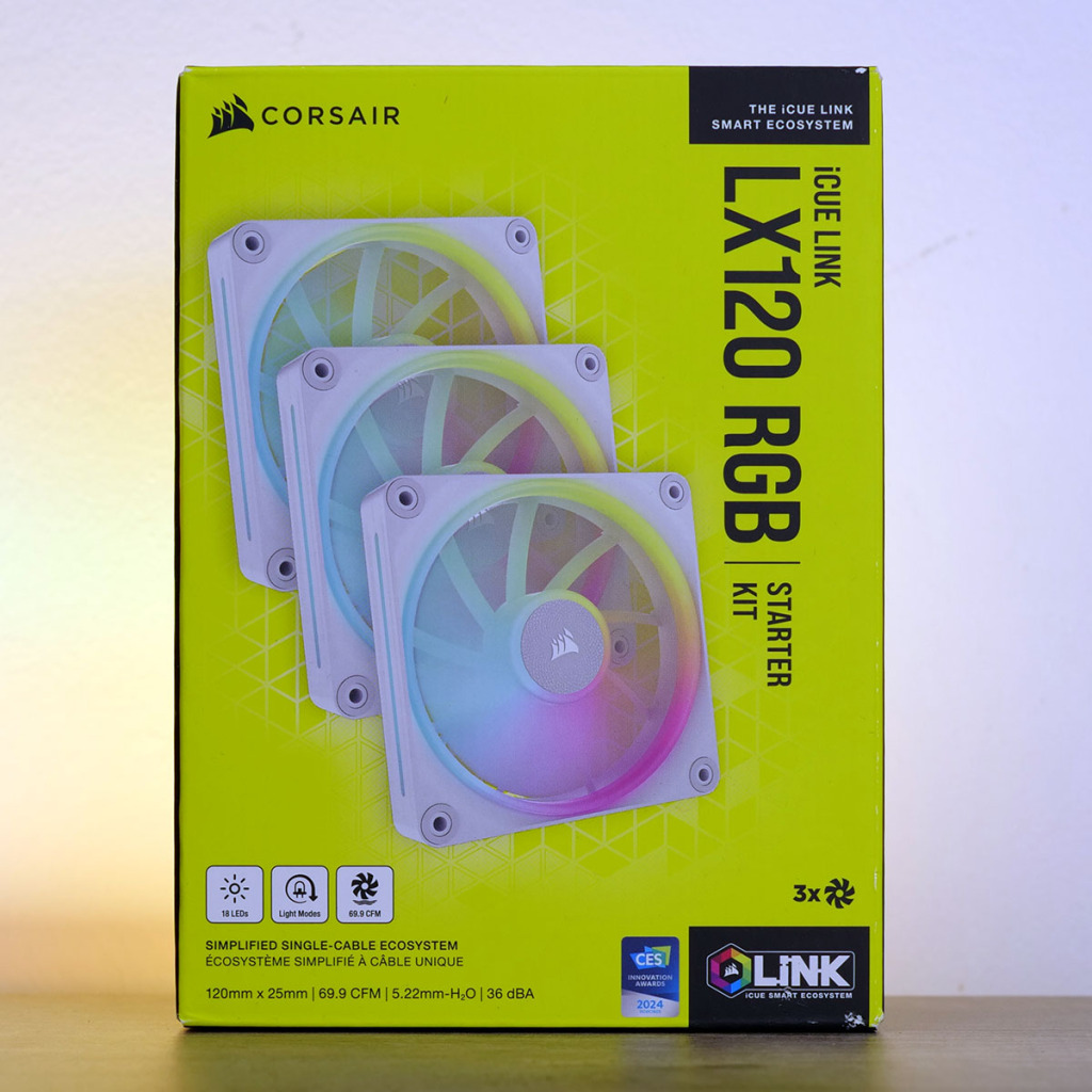Corsair iCUE LINK LX120 RGB unboxing 01