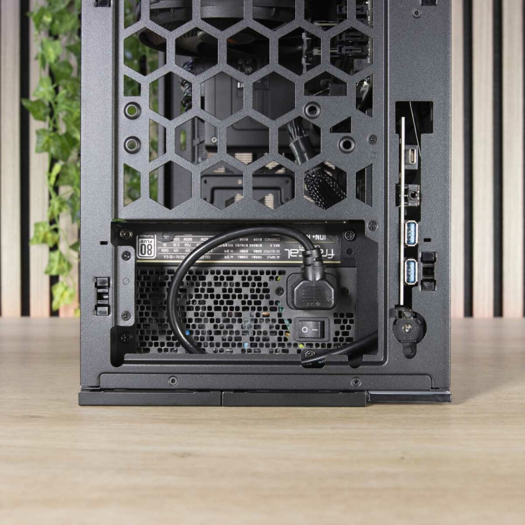 InWin F3 dessus alimentation